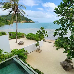 Luxury Beachfront 4 Bedroom Amana At Ta-ke A Villa