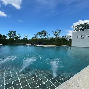 Alisse Layan * Phuket