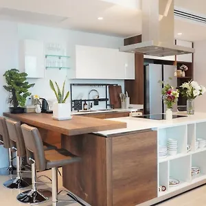2br 4beds Luxury Pool & Fitness Apartment