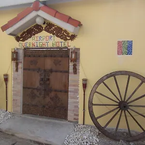 مطار فوكيت للمبيت Nai Yang Beach