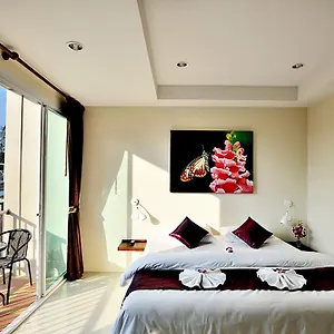 Hotel At 2*