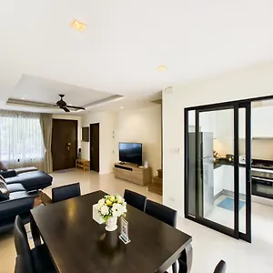 Villa Townhouse In Laguna Park