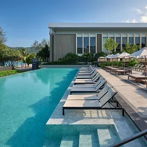 Four Points By Sheraton Phuket 4*
