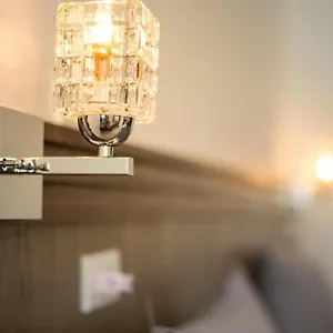 Hotel Comfy M.u.den Phuket 3*