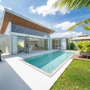 Luxury Pool And Garden *