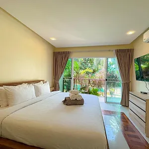 Apartment Oasis One Bedroom 10 Minutes From Rawai Phuket