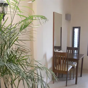 Hotel Thana *