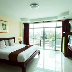 Chill Aparthotel