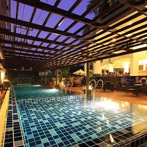 Hotel Baramee Hip Phuket