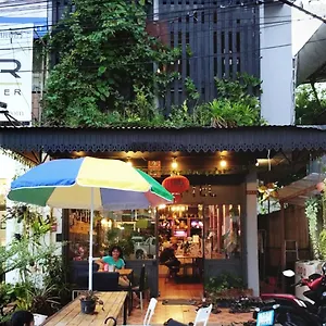 Bandai Ll Poshtel Hostel