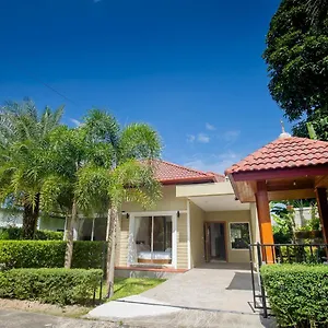Guest house Janthawong Bangtao House