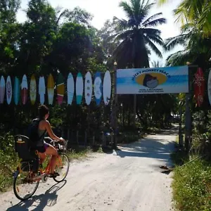 فندق Micky Monkey Beach At Maikhao Beach