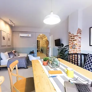 Snoozy Apartment *