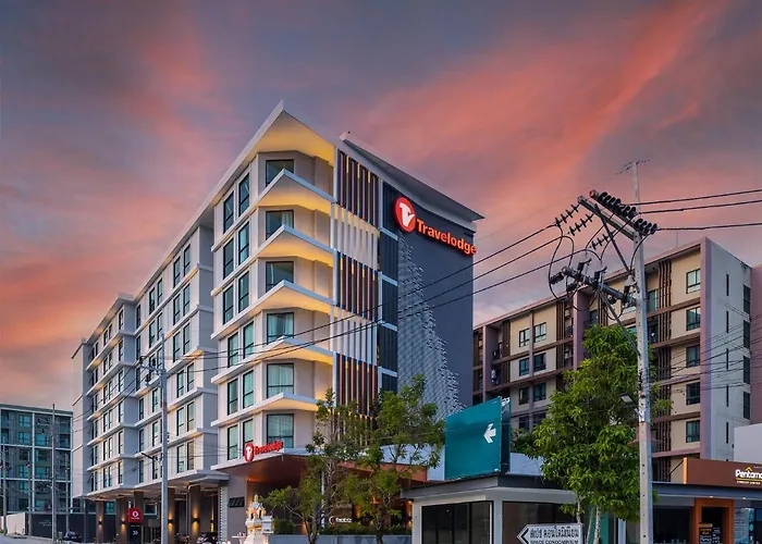 Фото Travelodge Phuket Town