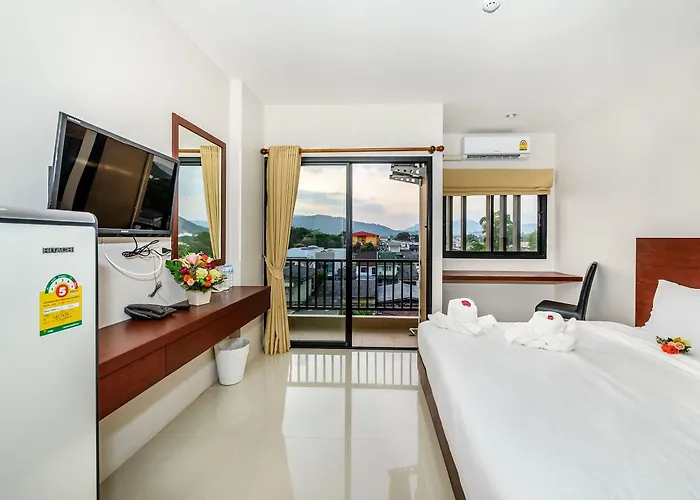 The Topaz Residence Phuket Town foto
