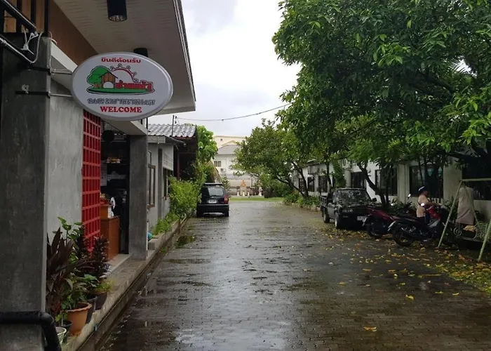 Photo de Baan Nat The Village Phuket