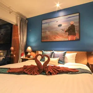 The Guide Hometel Hotel 3*