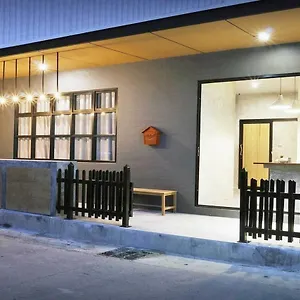Oyo 1032 Beds Patong 2*