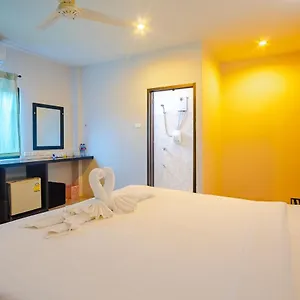 Tyler Banpon Hotel Phuket
