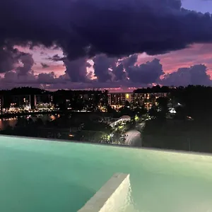Modern Golf Course View In Sky Park Laguna Apartment