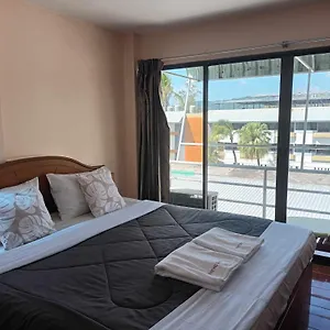 Guest house Rose 50m To Patong