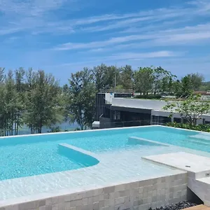 Apartment в Laguna Skypark *
