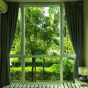 2 Floor - The Base Downtown Next To Shopping Mall Apartment *