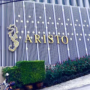 The Aristo-2-905 Apartment *
