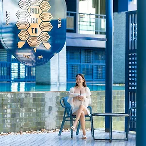 Bhukitta Boutique Town 4* Phuket