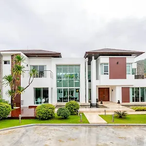 Kyerra 88-16 An Exquisite Mansion With Eclectic Interiors * Phuket