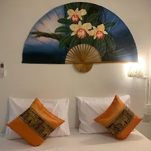 Hotel Remember @ Town 2*