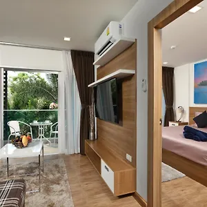 на найхарне в Calypso By Capital Pro * Phuket