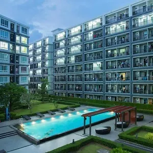 Phuket'in Merkezinde Havuzlu Ve Lueks Rezidans Apartment *