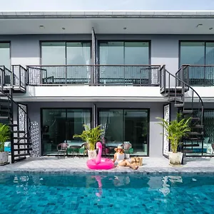 Chanakarn Pool Access Rawai Hotel 4*