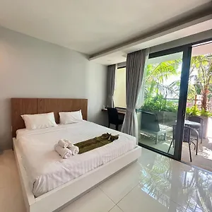 1 Bedroom Pool Access Rawai Apartment *
