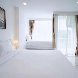 B2 Premier 4* Phuket