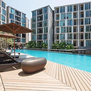 Favstay - The Base Uptown Apartment