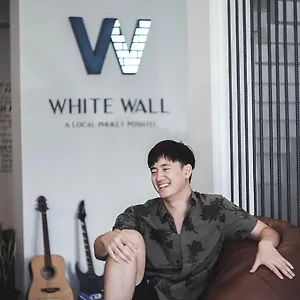 White Poshtel Phuket