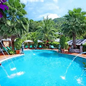 Boomerang Village