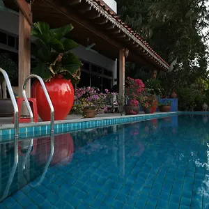 Cool Breeze Hotel
