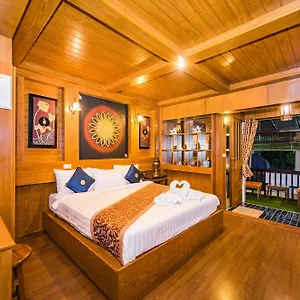 Baan Ratchapruek Holiday home *