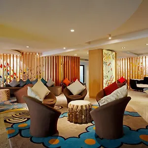 Hotel B-lay Tong Beach 5*