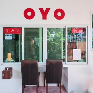 מלון Oyo 1163 Eden 2*