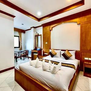 Magnific Hotel